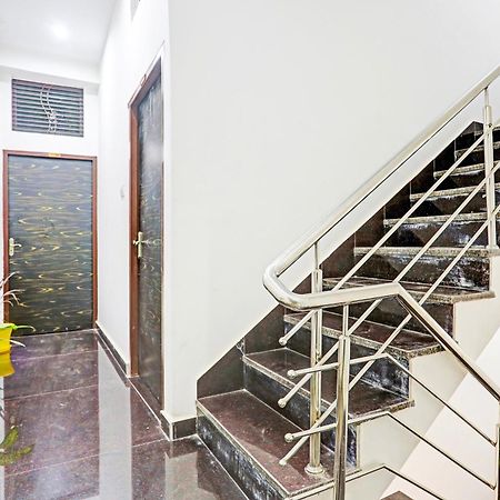 Hotel O The Maruti Paying Guest House Varanasi Exterior photo