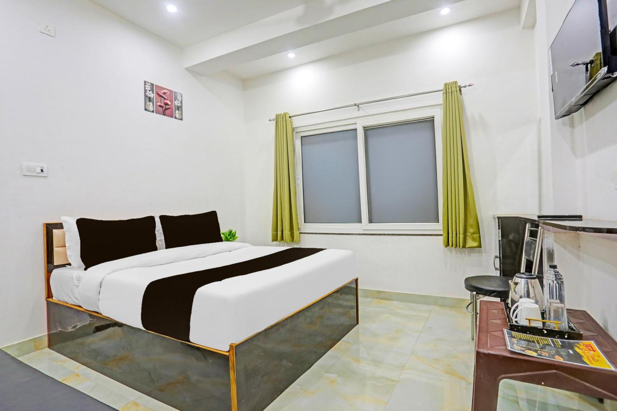 Hotel O The Maruti Paying Guest House Varanasi Exterior photo