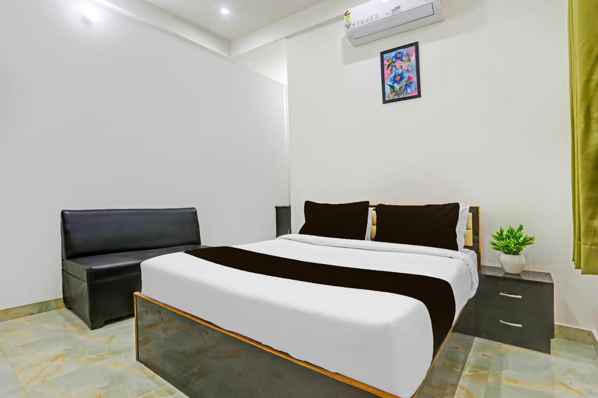 Hotel O The Maruti Paying Guest House Varanasi Exterior photo